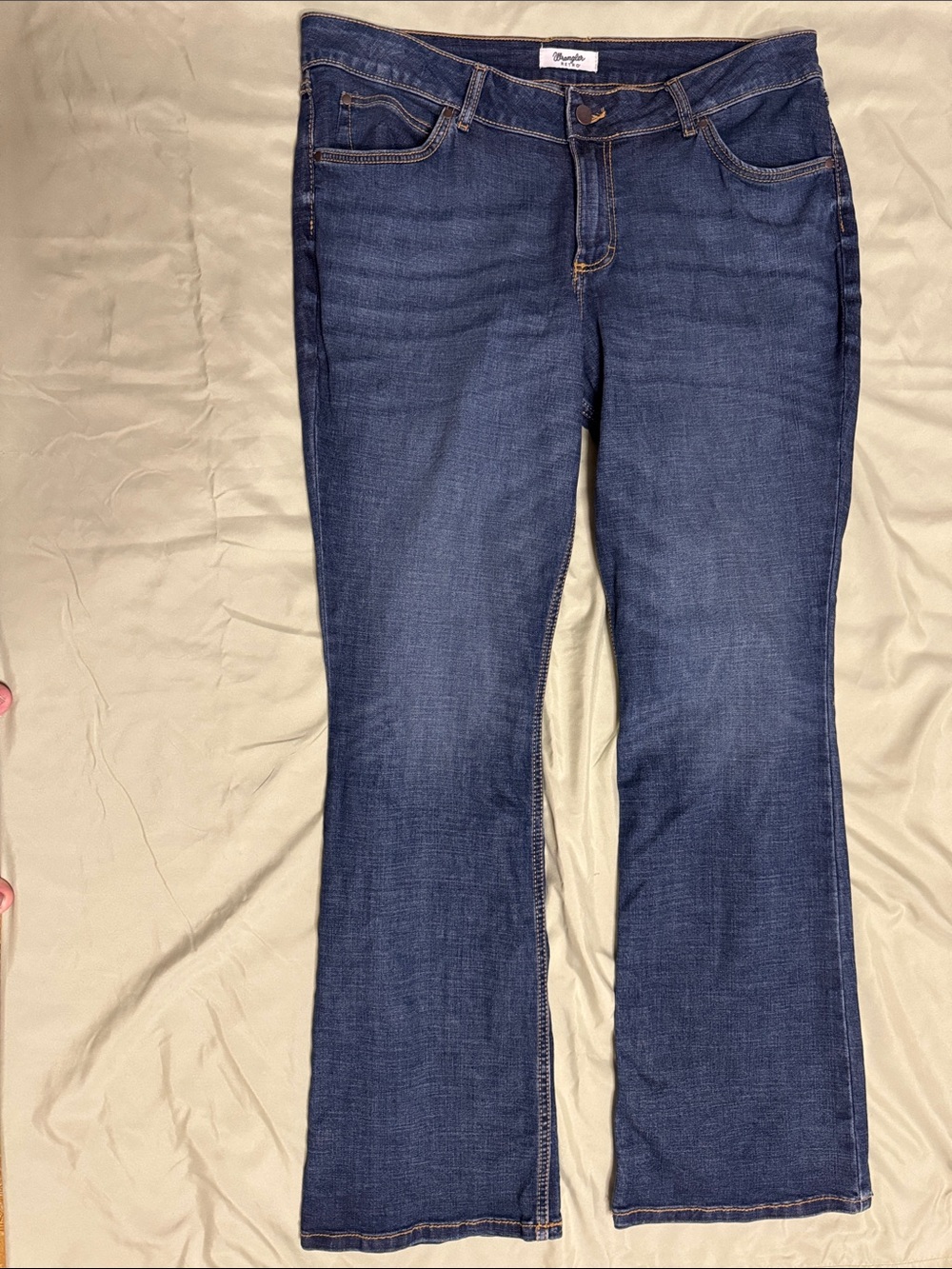Women’s Wranglers Retro Bootcut Jeans Size
20W X 34